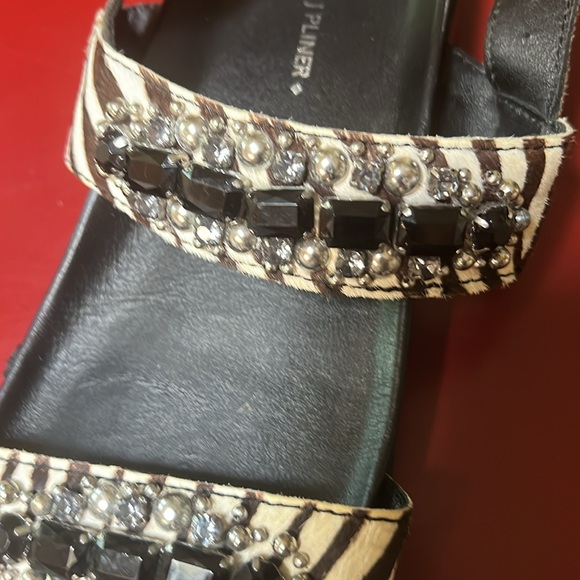 Black & white stone and embellished on pony straps - Picture 5 of 6